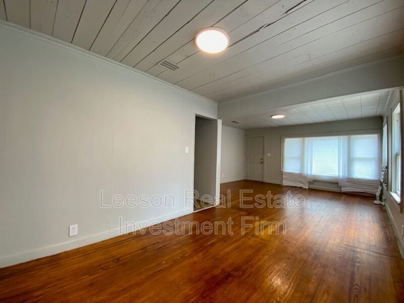 Quaint 3 Bedroom 2 Bath Home Available for Rent! property image