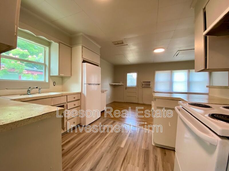 Quaint 3 Bedroom 2 Bath Home Available for Rent! property image