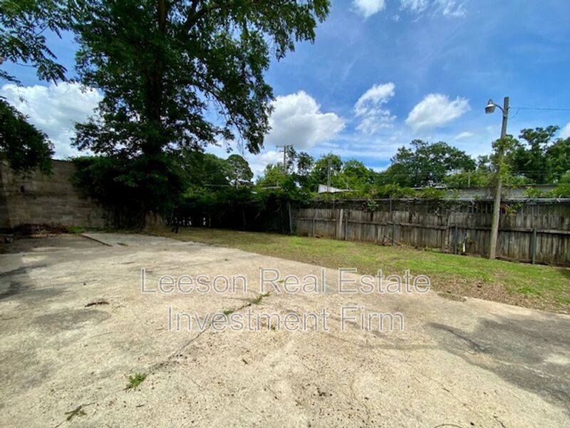 Quaint 3 Bedroom 2 Bath Home Available for Rent! property image
