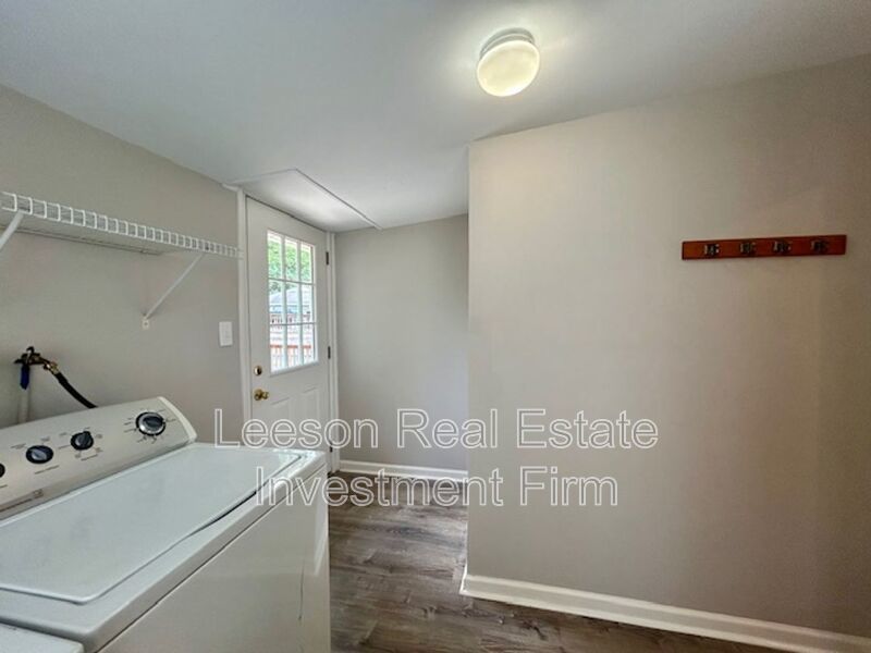 Elegant 3 Bedroom 2 Bath Home Available in South Highlands property image