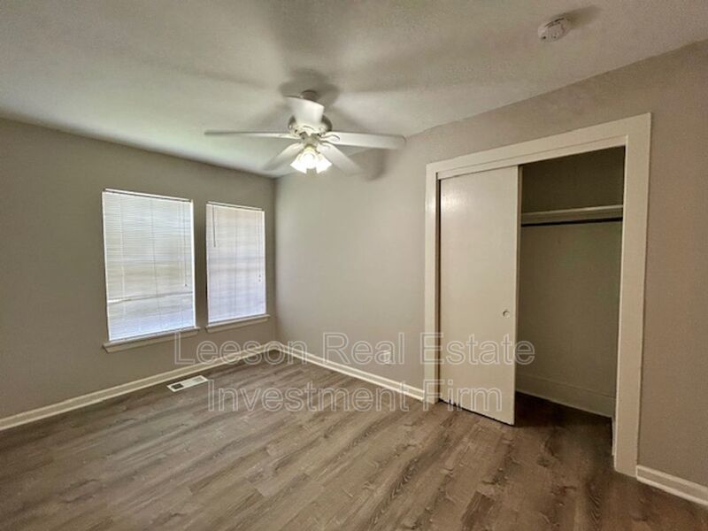 Elegant 3 Bedroom 2 Bath Home Available in South Highlands property image
