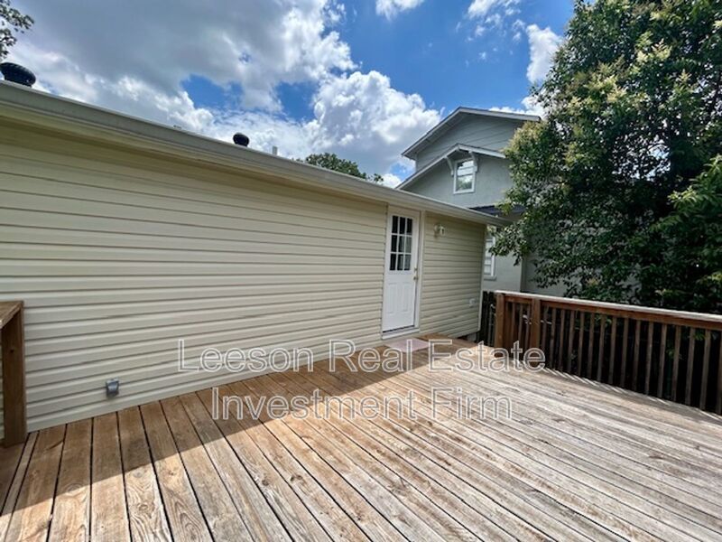 Elegant 3 Bedroom 2 Bath Home Available in South Highlands property image