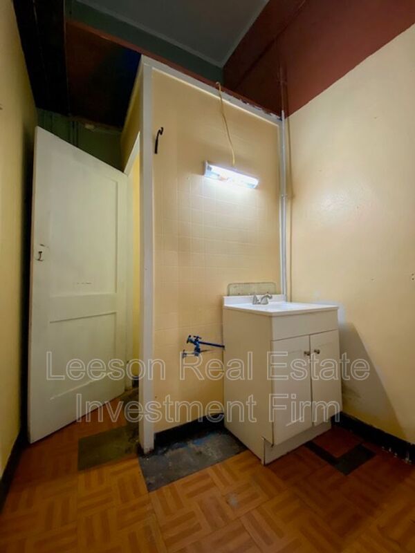 Commercial Property in Historic Highland Building! property image