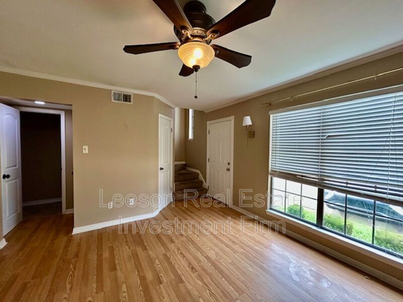 Beautiful 2 Bedroom 1 Bath Rental in Springlake-University Terrace property image