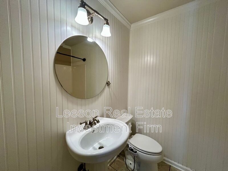 Beautiful 2 Bedroom 1 Bath Rental in Springlake-University Terrace property image