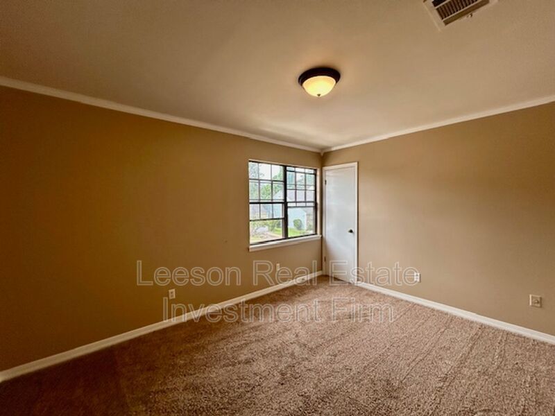 Beautiful 2 Bedroom 1 Bath Rental in Springlake-University Terrace property image