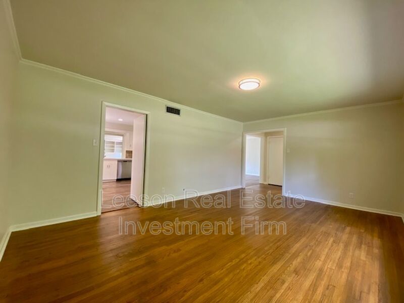 Welcome to Broadmoor!  Beautiful 3 Bedroom 2 Bath Rental Available property image