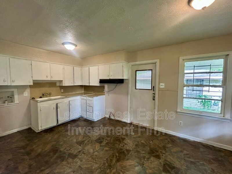 3 Bedroom 1 Bath Home Available property image