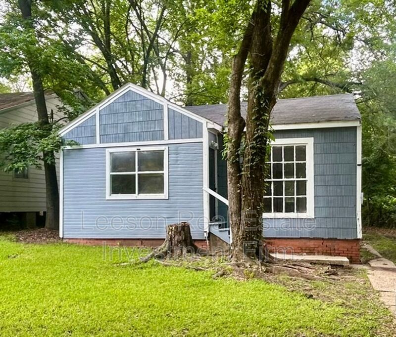 Charming 2 Bedroom 1 Bath Rental Available property image
