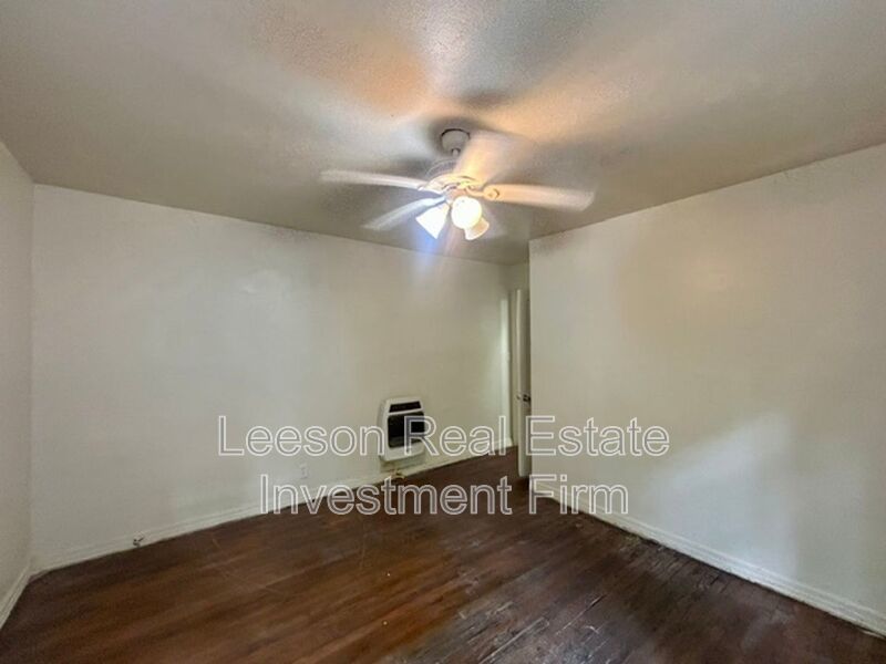 Charming 2 Bedroom 1 Bath Rental Available property image