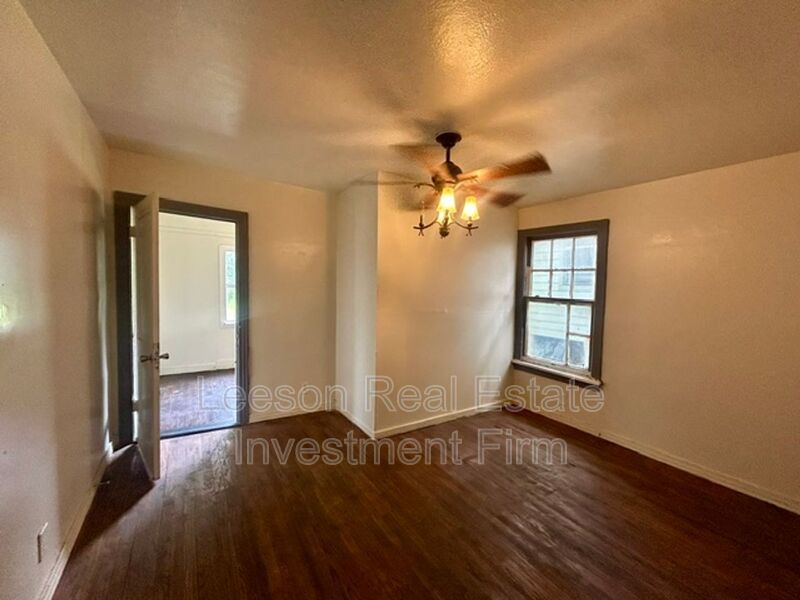 Charming 2 Bedroom 1 Bath Rental Available property image