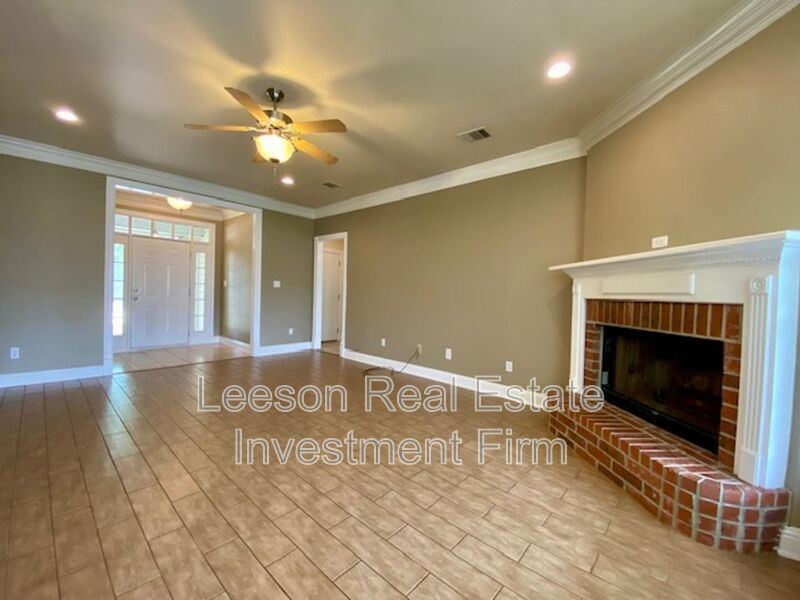 3 Bedroom 2 Bath Home Available in Stockwell Neighborhood! property image
