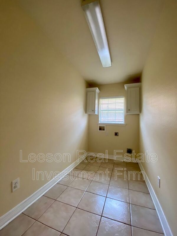 3 Bedroom 2 Bath Home Available in Stockwell Neighborhood! property image