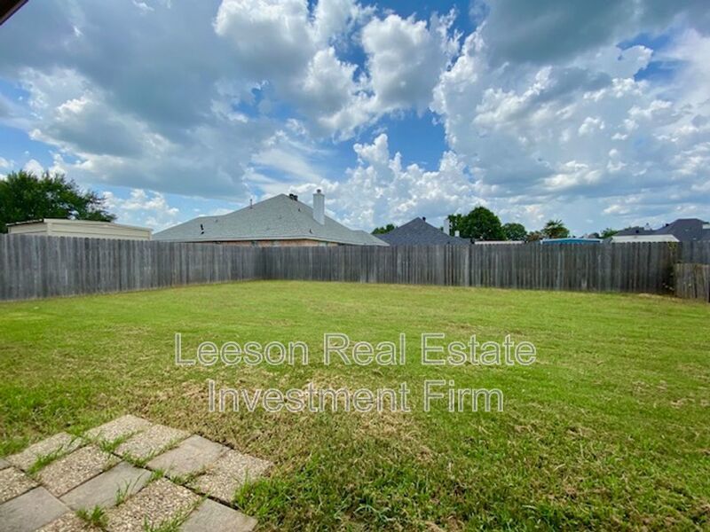 3 Bedroom 2 Bath Home Available in Stockwell Neighborhood! property image