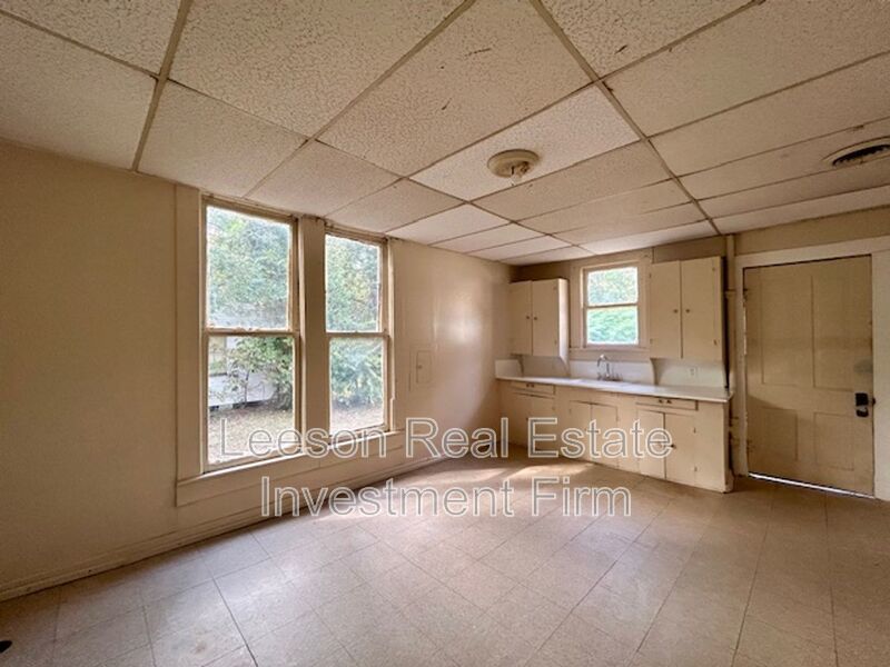 2 Bedroom 1 Bath House for Rent! property image