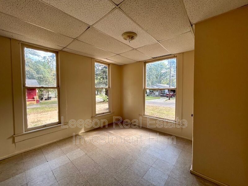 2 Bedroom 1 Bath House for Rent! property image