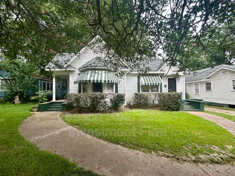 BEAUTIFUL, SPACIOUS 1 BEDROOM DUPLEX IN HIGHLAND property image