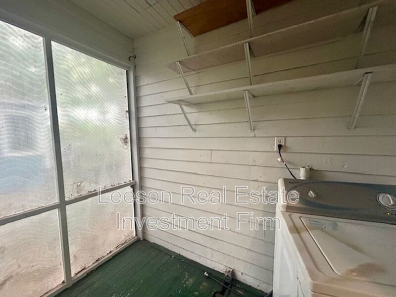 BEAUTIFUL, SPACIOUS 1 BEDROOM DUPLEX IN HIGHLAND property image