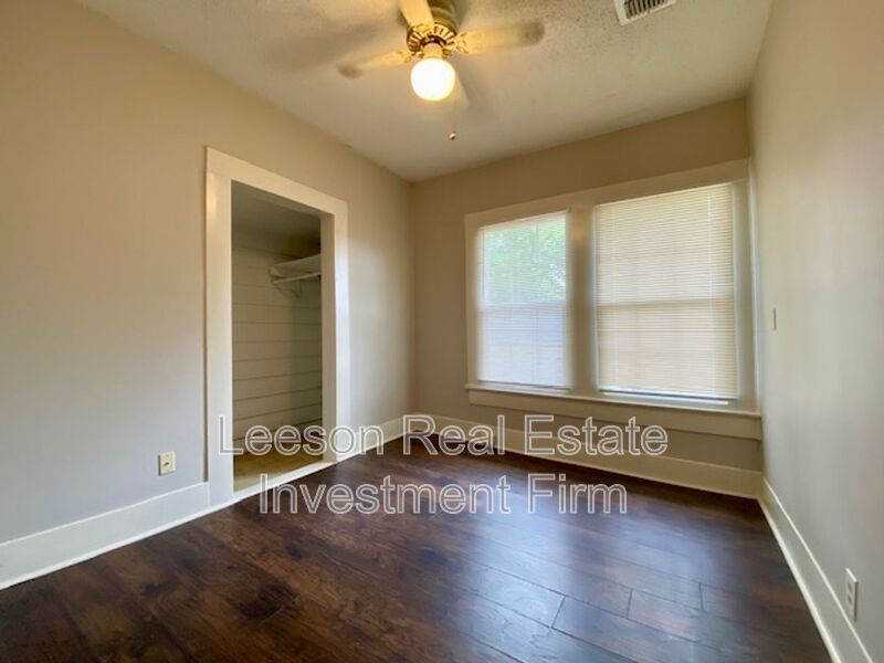 2 Bedroom 1 Bath Detached Apartment Available in South Highland! property image
