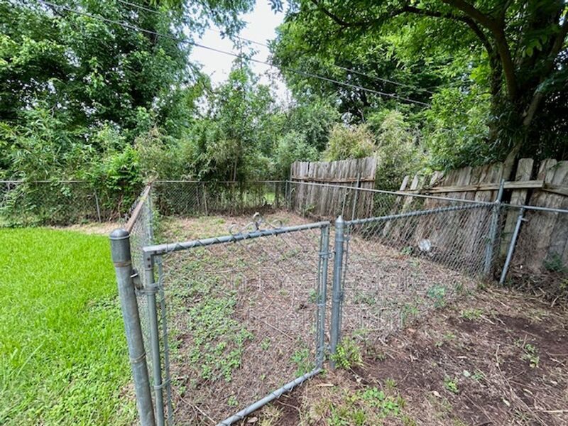 Available to Rent in Bossier 2 Bedroom 1 Bath Home property image