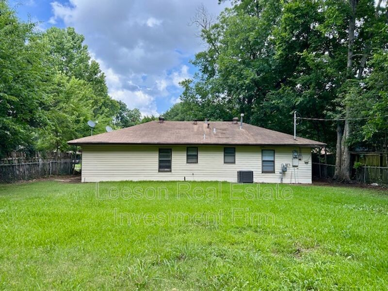 Available to Rent in Bossier 2 Bedroom 1 Bath Home property image