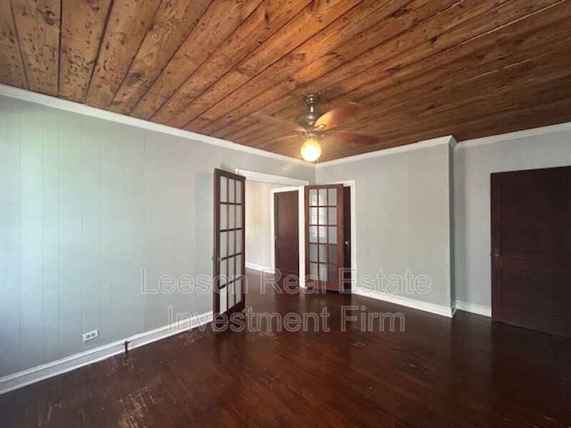 1 Bedroom 1 Bath Rental Available property image