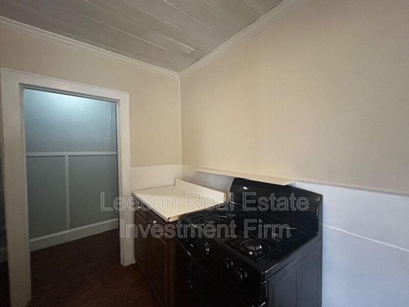 1 Bedroom 1 Bath Rental Available property image