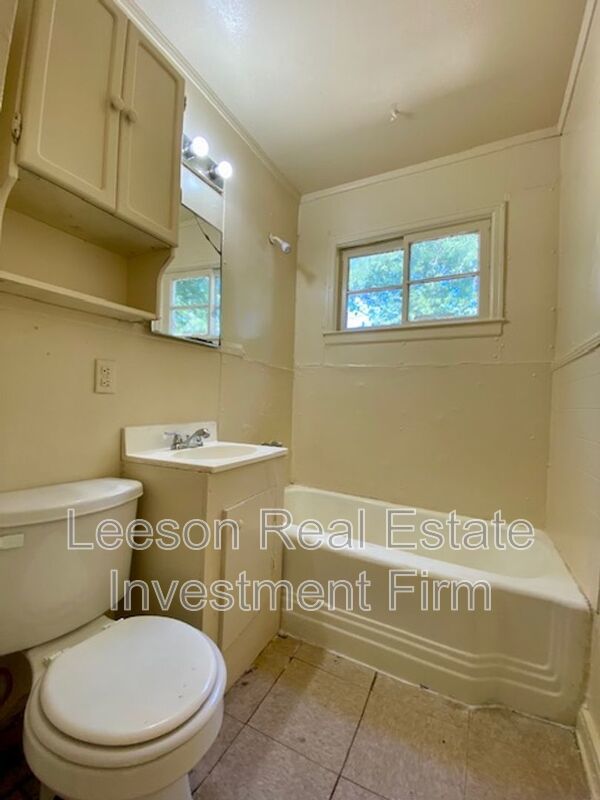 Quaint 2 Bedroom 1 Bath Home Available for Rent! property image