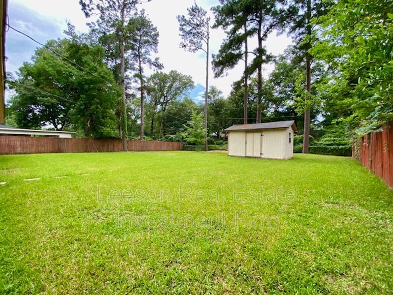 SOUTHERN HILLS SUBDIVISION - 3 BEDROOM 1 BATH property image