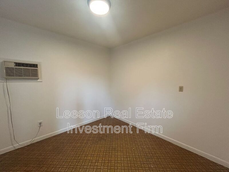 3 Bedroom 1.5 Bath Home Available in Broadmoor Neighborhood! property image