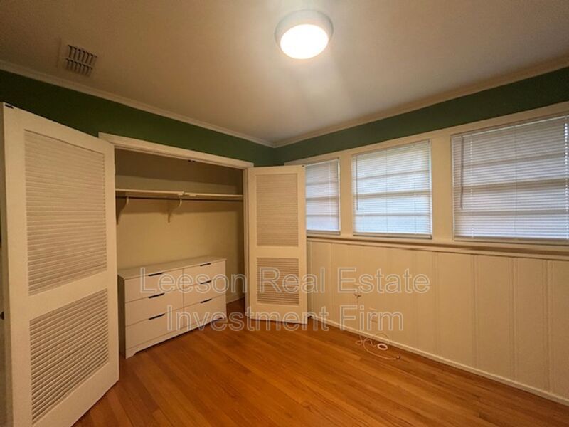 3 Bedroom 1.5 Bath Home Available in Broadmoor Neighborhood! property image