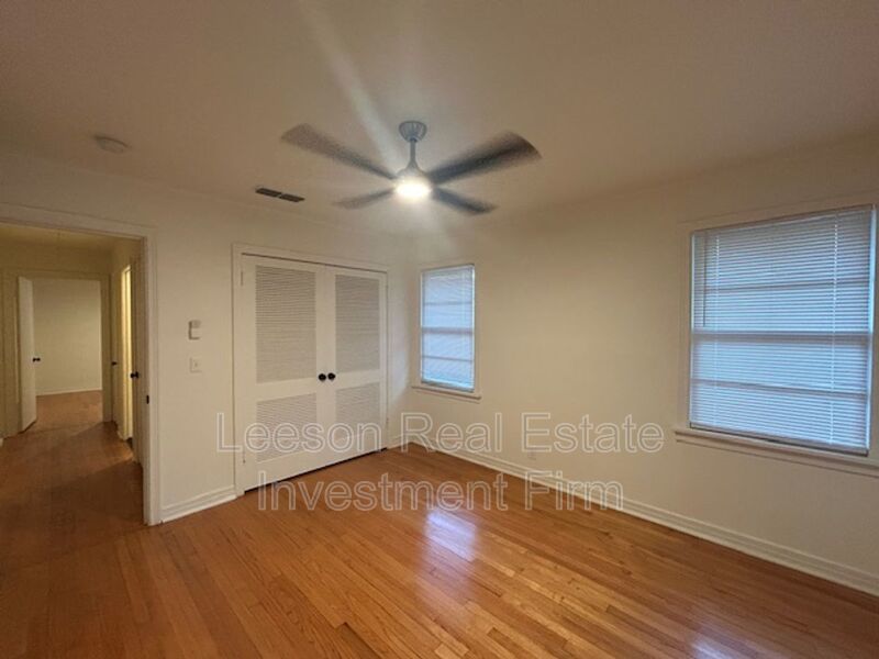 3 Bedroom 1.5 Bath Home Available in Broadmoor Neighborhood! property image