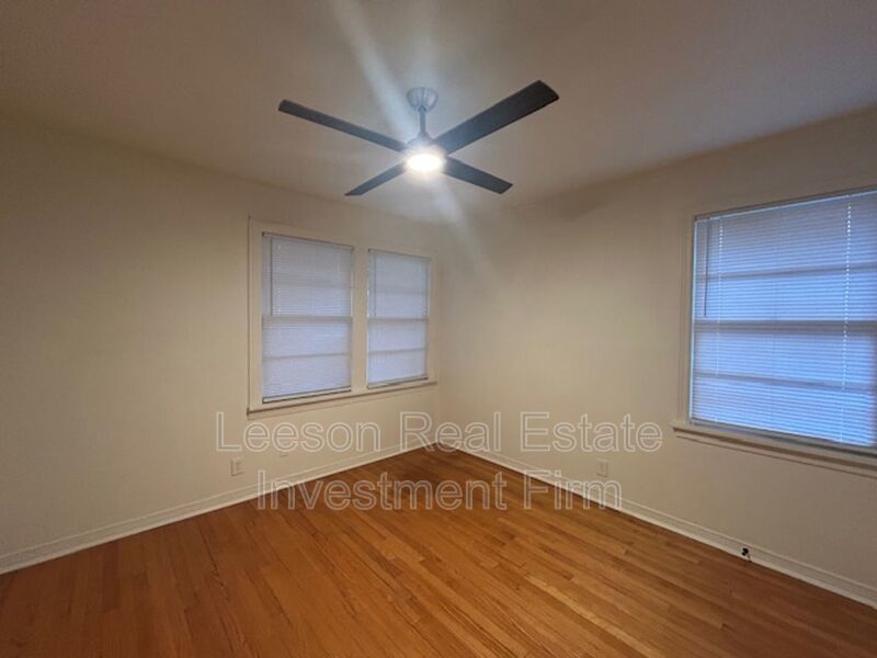 3 Bedroom 1.5 Bath Home Available in Broadmoor Neighborhood! property image