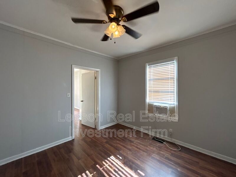2 Bedroom 1.5 Bath Home Available for Rent property image