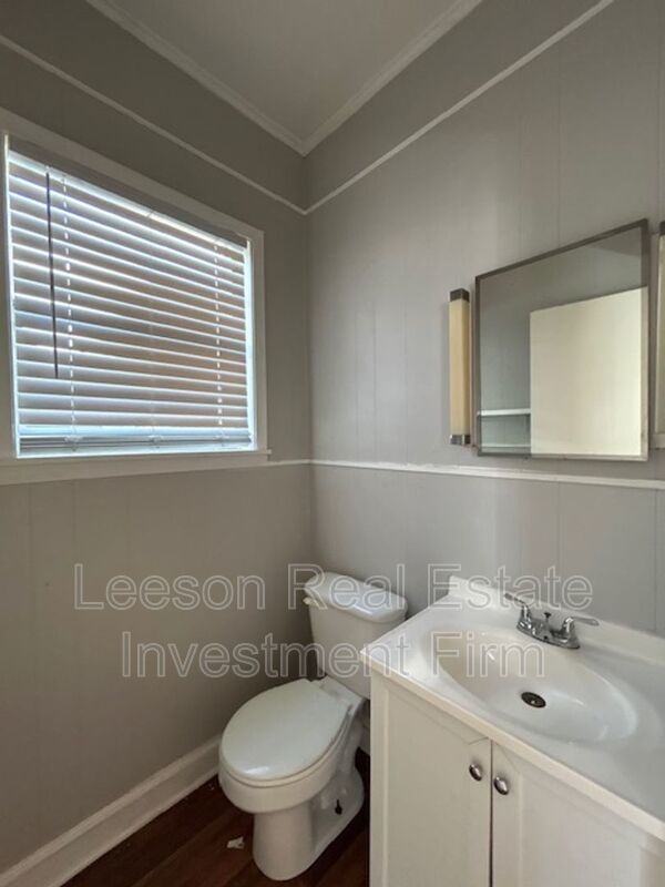 2 Bedroom 1.5 Bath Home Available for Rent property image