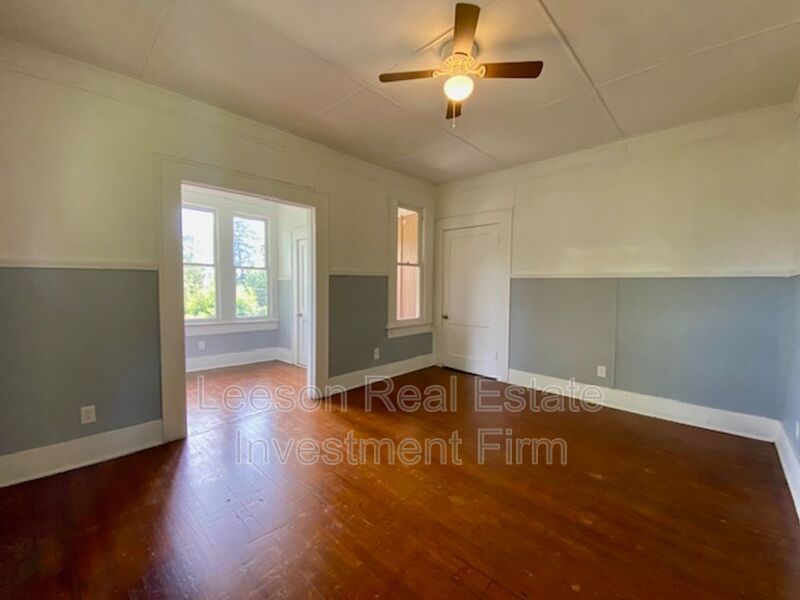 Historical Highland Upstairs Apartment for Rent! property image