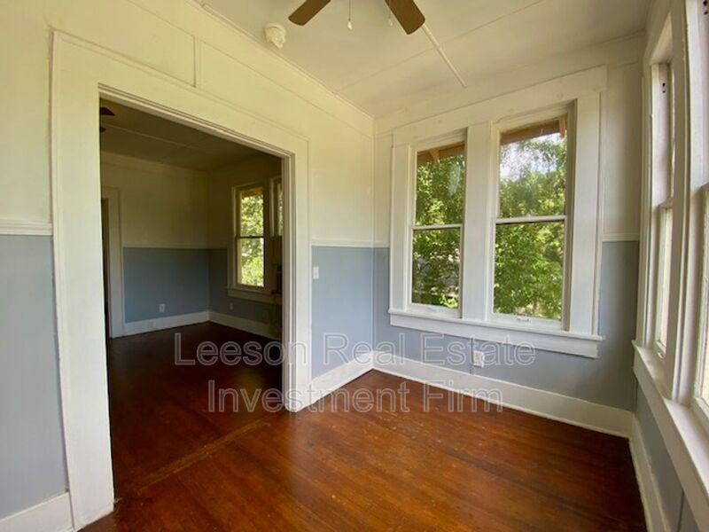 Historical Highland Upstairs Apartment for Rent! property image
