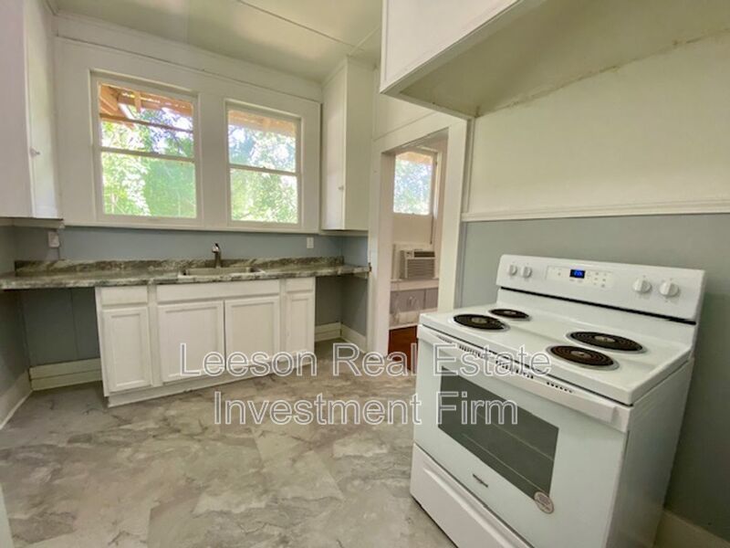 Historical Highland Upstairs Apartment for Rent! property image