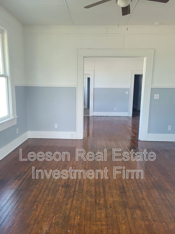 Historical Highland Upstairs Apartment for Rent! property image