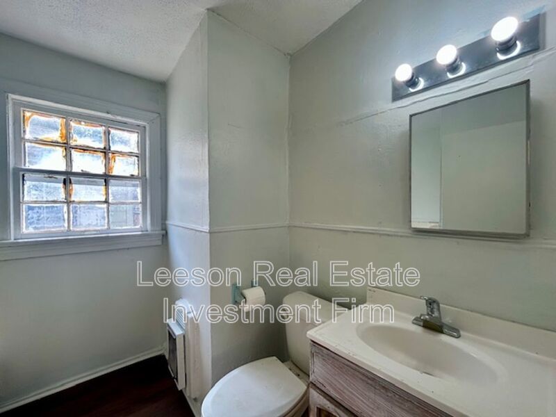 2 Bedroom 1 Bath Home Available for Rent! property image