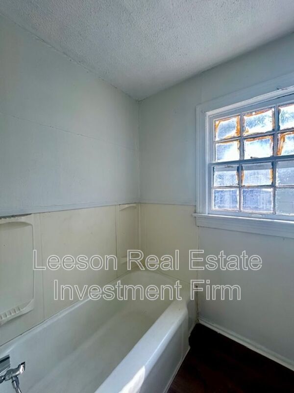 2 Bedroom 1 Bath Home Available for Rent! property image