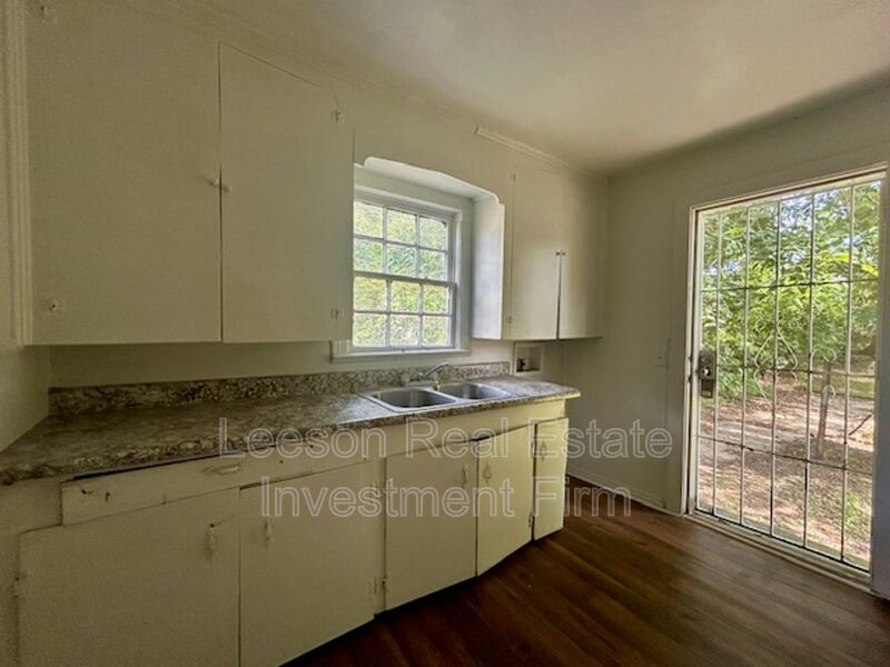 2 Bedroom 1 Bath Home Available for Rent! property image