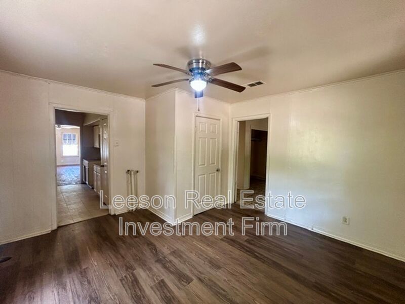 4 Bedroom 1.5 Bath Home Available in Queensborough Neighborhood! property image