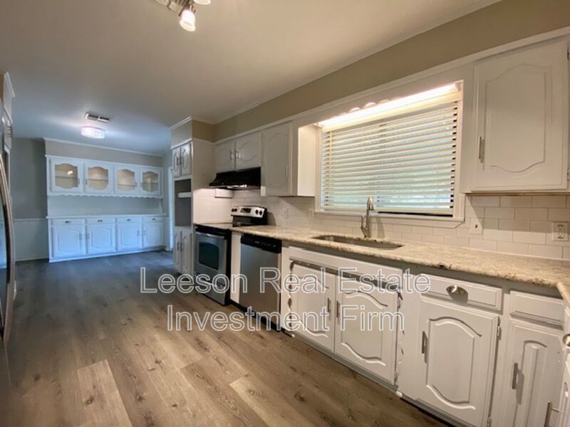 Discover this well-appointed 3-bedroom, 1.5-bath home in Shreveport, LA property image