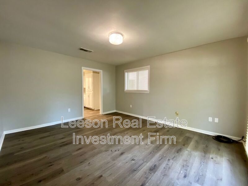 Discover this well-appointed 3-bedroom, 1.5-bath home in Shreveport, LA property image