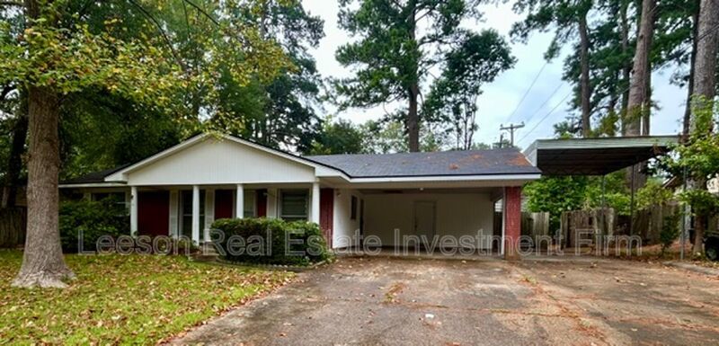 Discover this well-appointed 3-bedroom, 1.5-bath home in Shreveport, LA property image