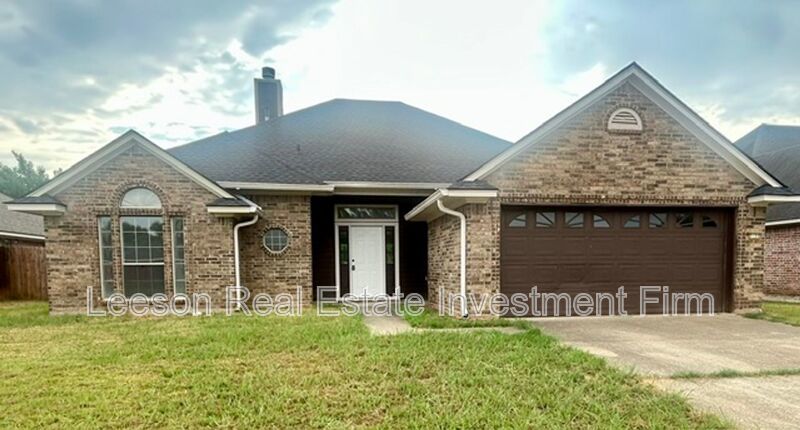 3 Bedroom 2 Bath Home Available in Bossier Parish property image