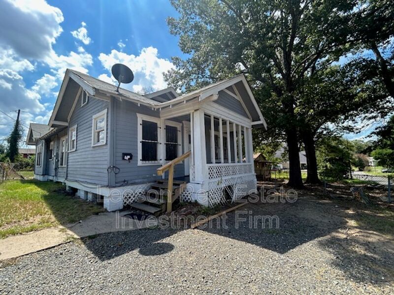3 Bedroom and 1 Bath, 2803 FREDRICK SHREVEPORT, LA. property image
