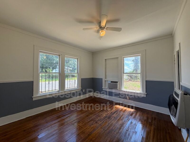 3 Bedroom and 1 Bath, 2803 FREDRICK SHREVEPORT, LA. property image