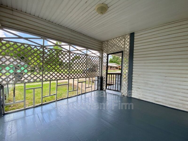4 Bedroom 1 Bath Home Available for Rent! property image